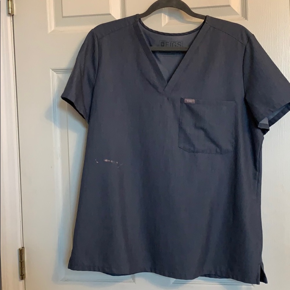 Figs scrub top